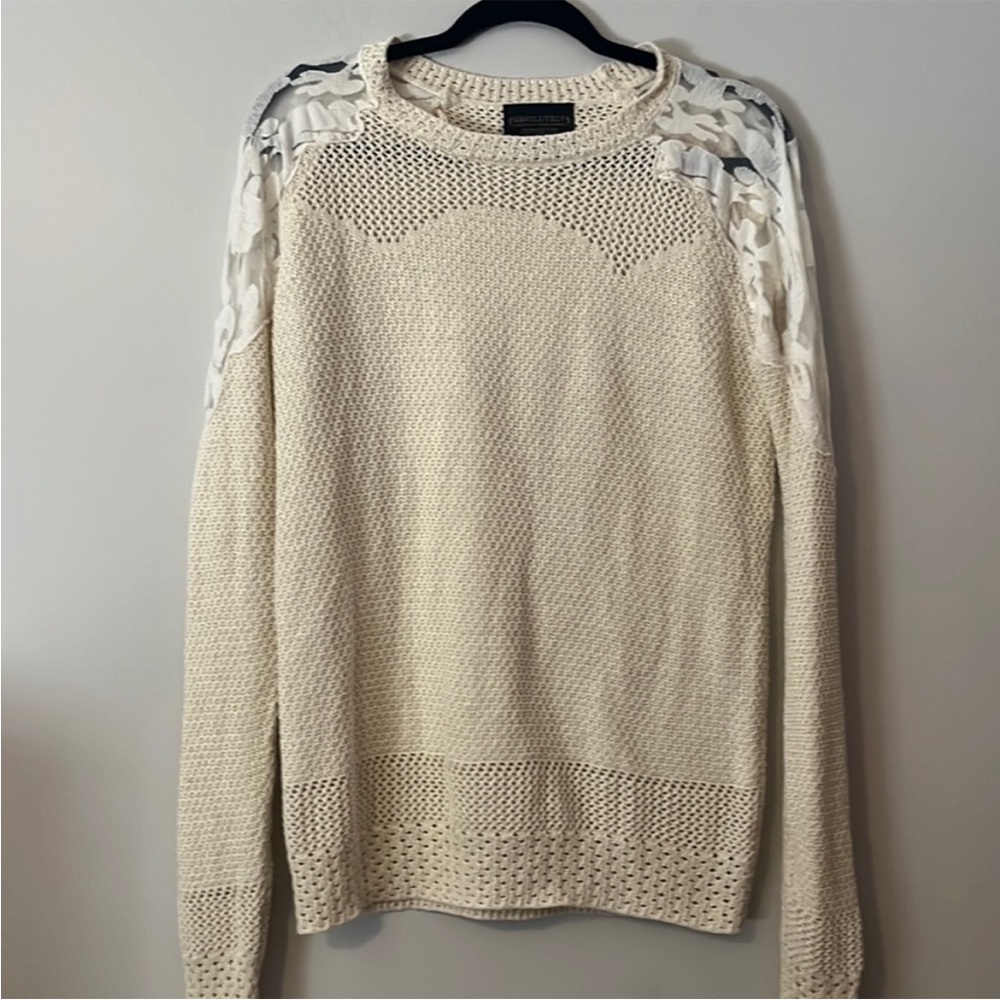 Stitch Fix Cream sweater Sz S Lacy.Shoulders V-neck Chunky Crochet Oversized